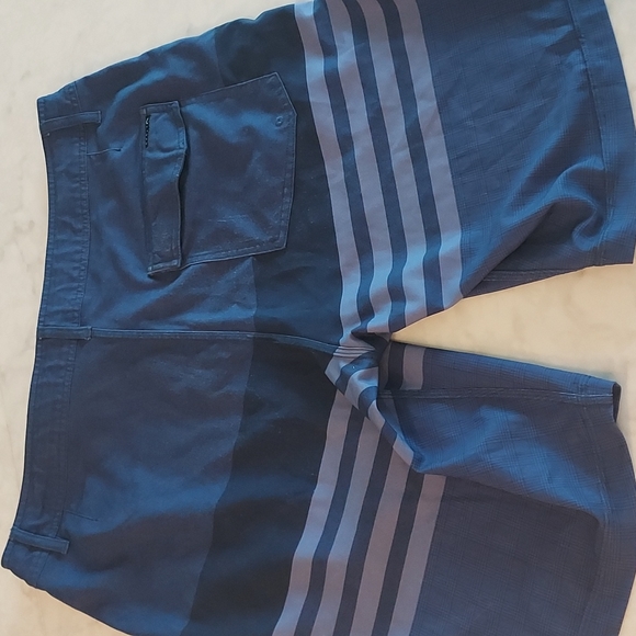 Men's hybrid shorts - Picture 2 of 4